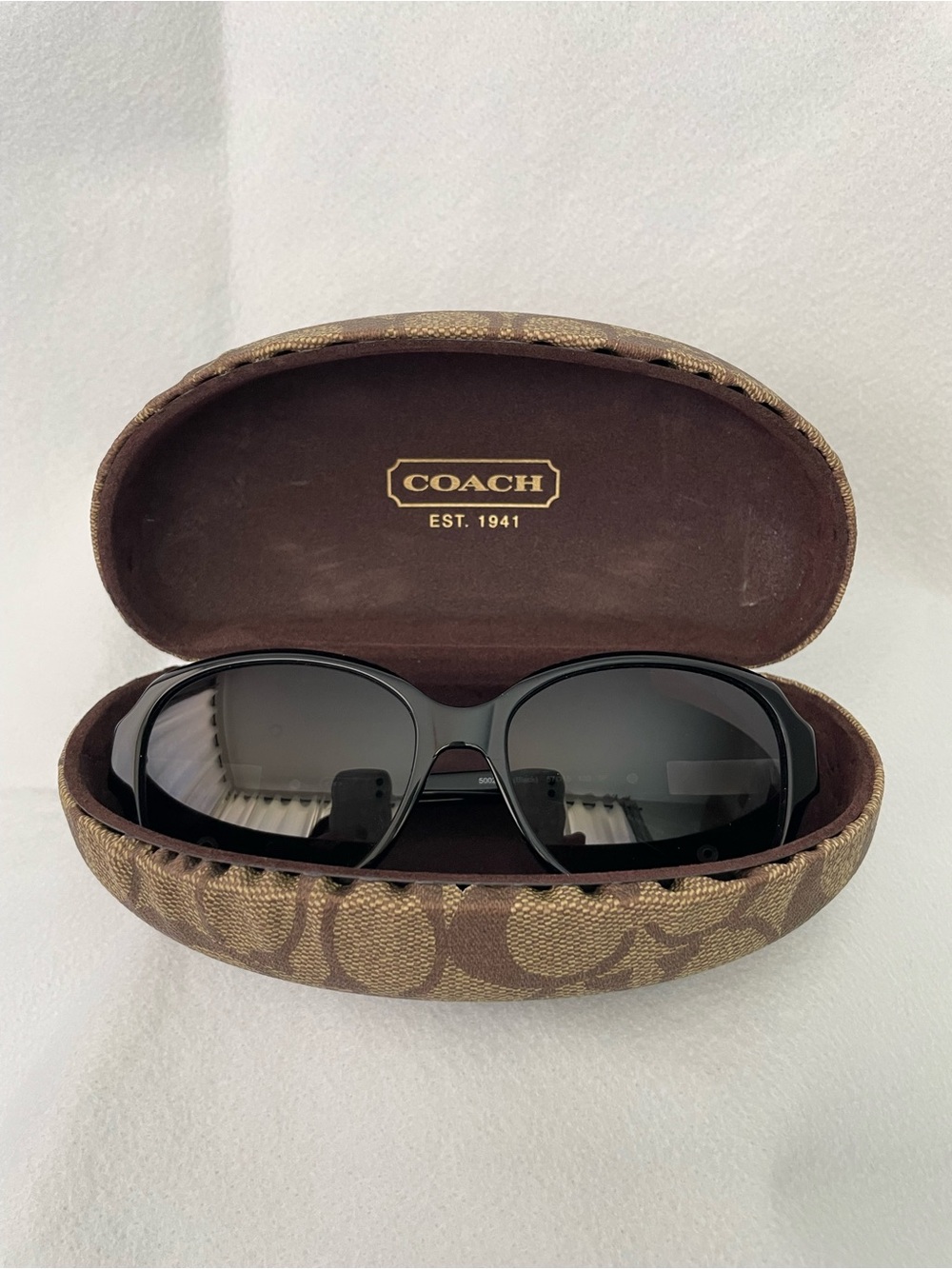Coach Black Stylish Oversized Women's Sunglasses with Original Monogram Case - Picture 2 of 13